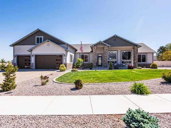 1023 Sun Crest Ct, Gardnerville, NV 89460