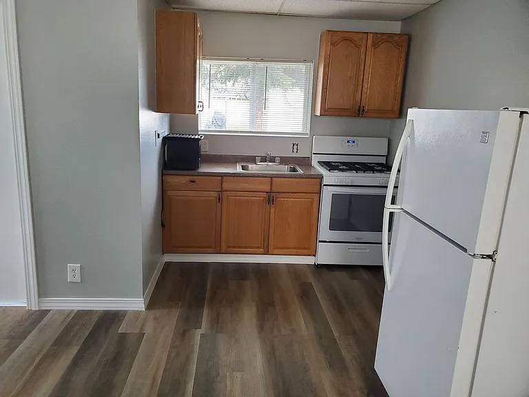 1306 O Ave — Photo 4