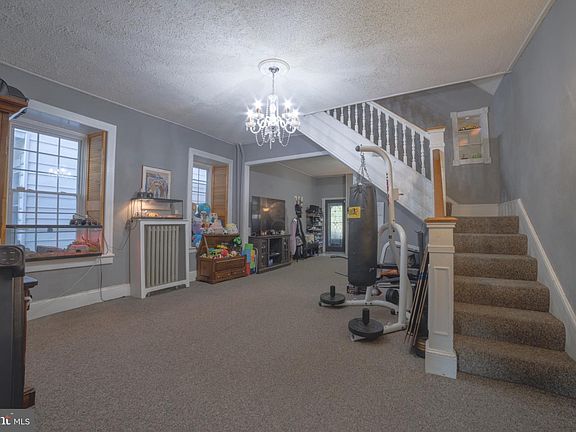4th image of 55 Mill St