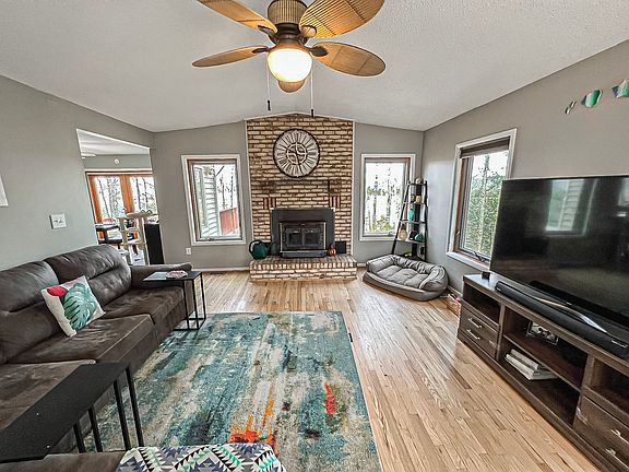 4th image of 12012 Parkriver Dr
