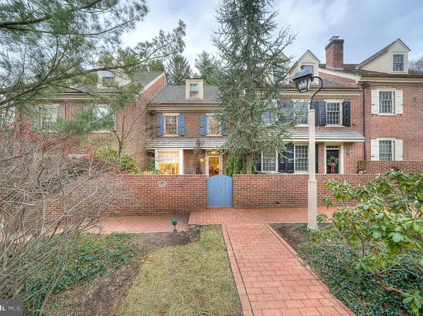 202 Willowmere Ln, Ambler, PA 19002
