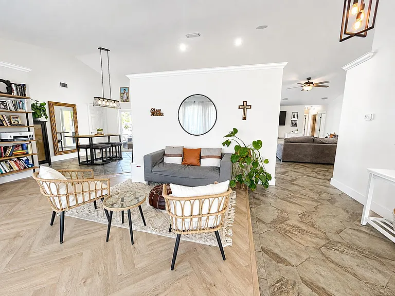 6373 NW 55th Mnr — Photo 3