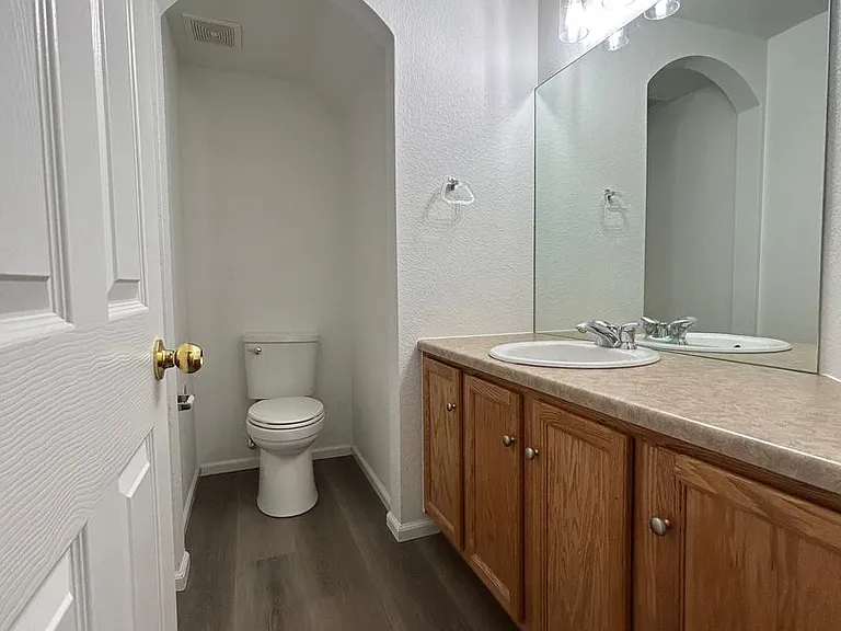 4409 S Jebel Ln — Photo 16