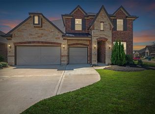 423 Round Top St, Webster, TX 77598