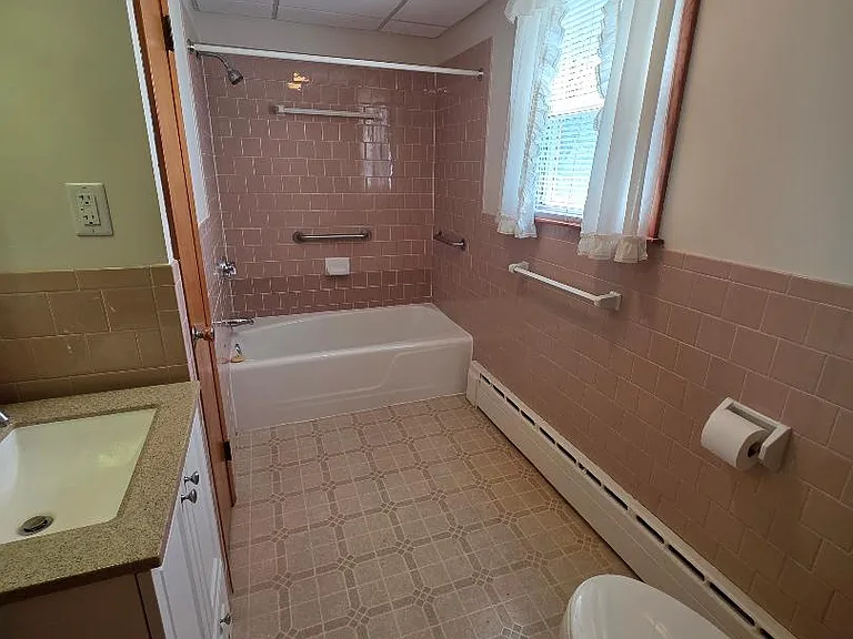 551 Anthony St #1-2 — Photo 17