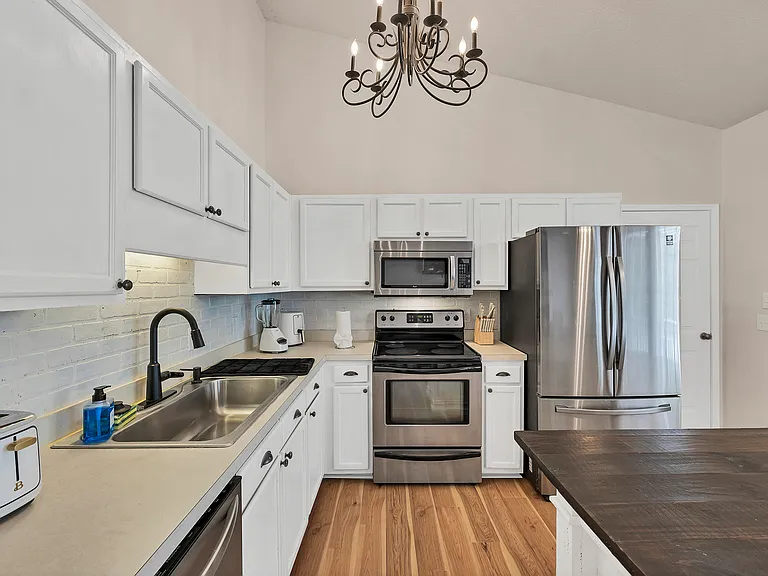 156 Firebridge Dr — Photo 4