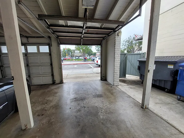 3080 Lincoln St — Photo 11