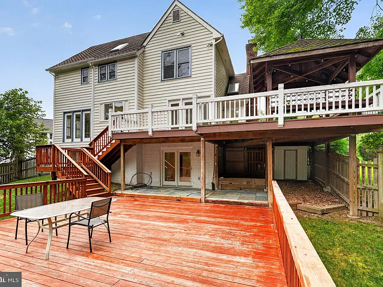 5402 Ashcomb Ct — Photo 41
