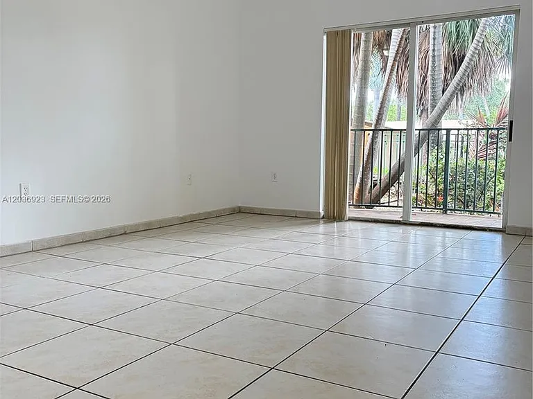 7360 NW 114th Ave #103 — Photo 2