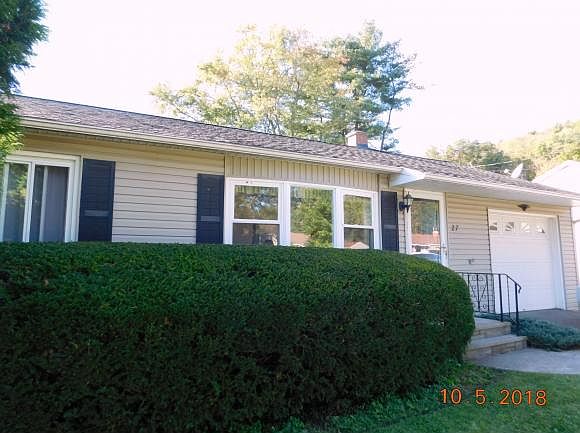 1st image of 27 Stever Dr