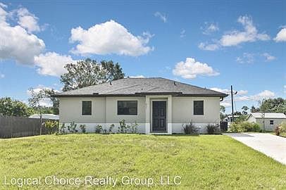 2nd image of 971 Roseway Ter