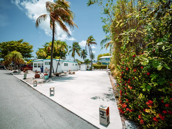 701 Spanish Main Dr #14, Cudjoe Key, FL 33042