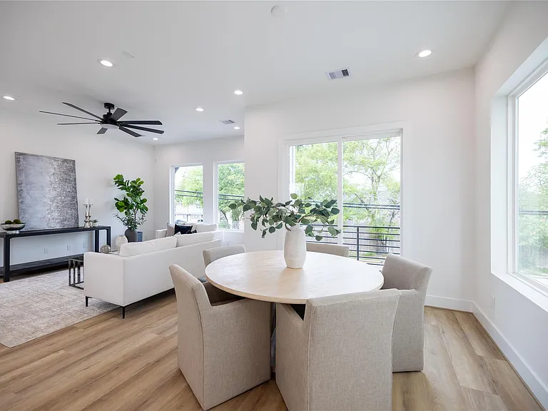 4010 Yellowstone Blvd — Photo 5