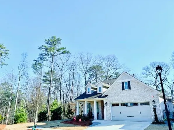 342 Carriage Glen Ln, Woodstock, GA 30188