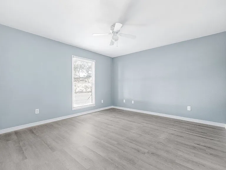 805 N Main St #108 — Photo 53