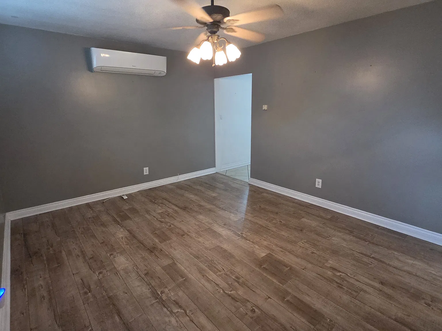 2 bed, 784 sqft, $2,799 — Photo 3
