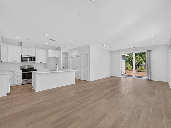 2nd image of 551 Fox Hunt Way