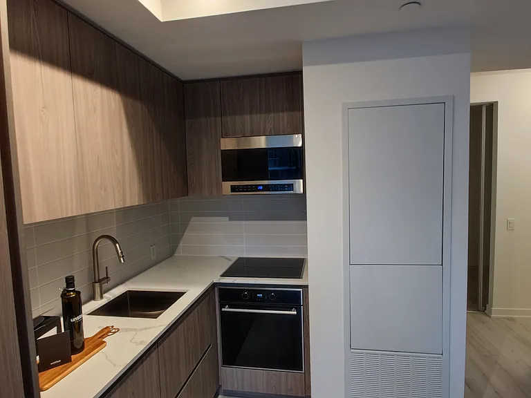 110 Broadway Ave #402S — Photo 24