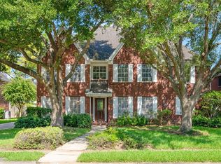 26 Pembroke St, Sugar Land, TX 77479