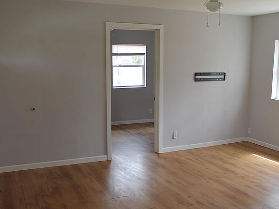 4th image of 7909 N Tecumseh Rd