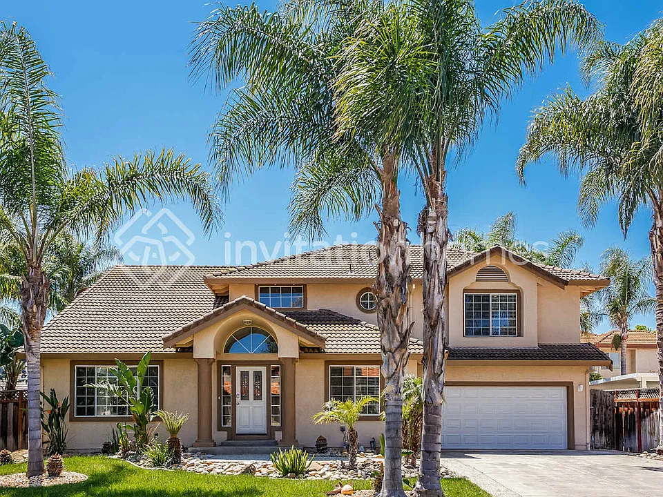 880 Fieldstone Ct