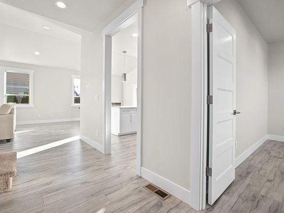 2nd image of 5468 Cirrus Ct