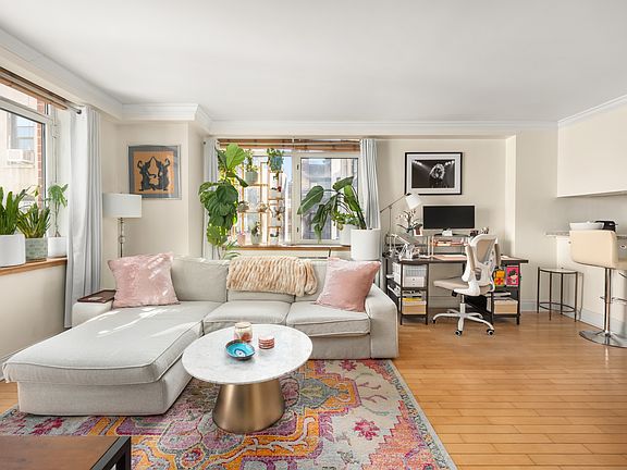 2nd image of 1760 2nd Ave APT 5E