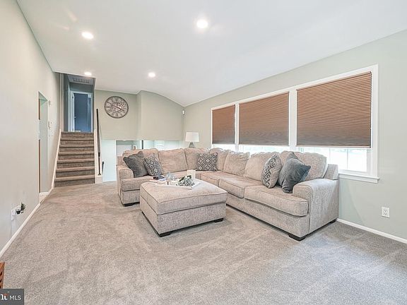 5th image of 168 E Saint Andrews Dr