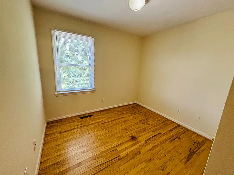 2502 Ridge Rd — Photo 22