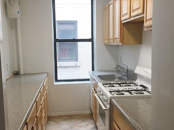 2nd image of 3495 Broadway APT 96