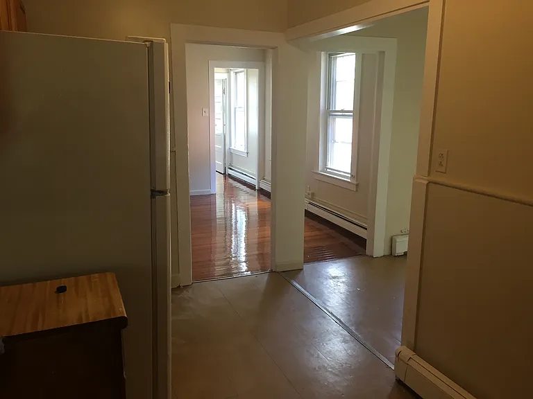 32 Center St — Photo 12
