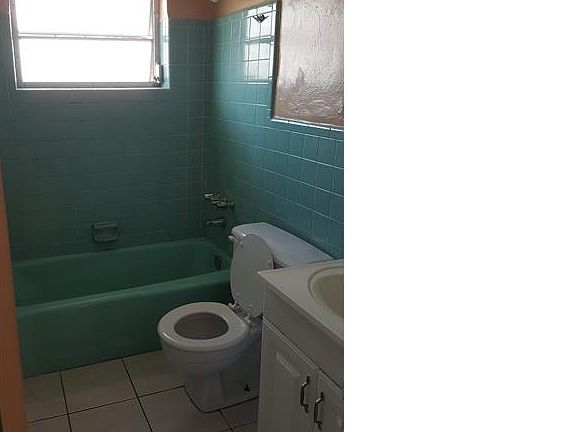 5th image of 2649 Van Buren St APT 8