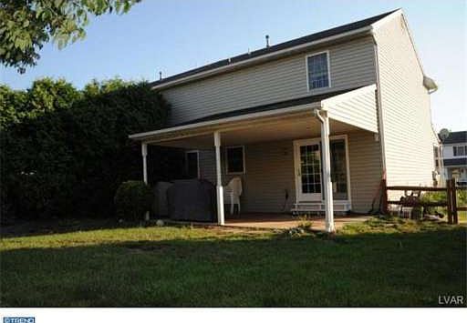3rd image of 209 Evergreen Ln
