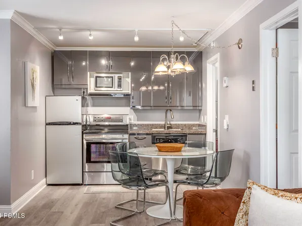 2100 Canyons Resort Dr APT 10B1, Park City, UT 84098