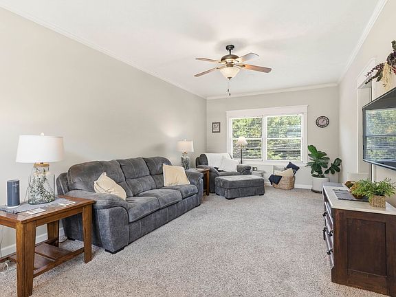 2nd image of 3008 Wilson Dr