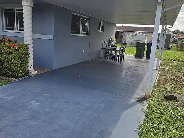 2210 NW 193rd Ter — Photo 2