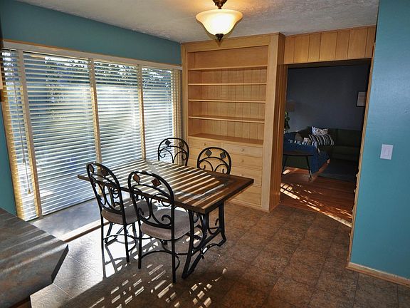 5th image of 6701 Lexington Cir