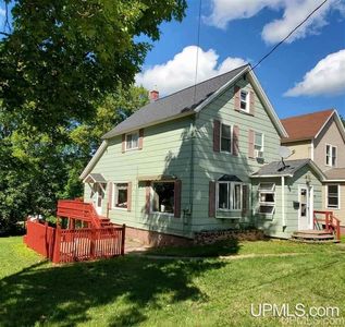 400 Calverley Ave, Houghton, MI, 49931