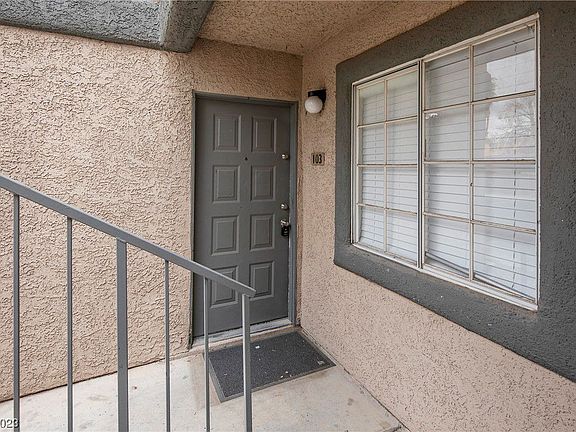 4th image of 211 Mission Laguna Ln APT 103