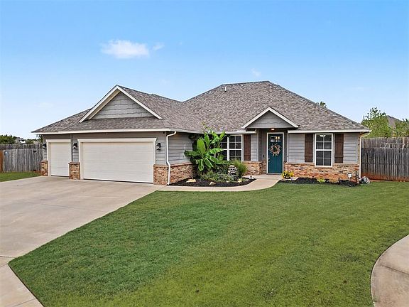3rd image of 1334 Ladera Cir