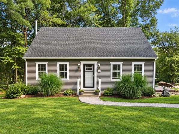 118 Woodville Alton Rd, Hope Valley, RI 02832