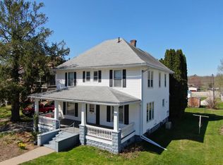 315 N Turner Ave, Viola, WI 54664