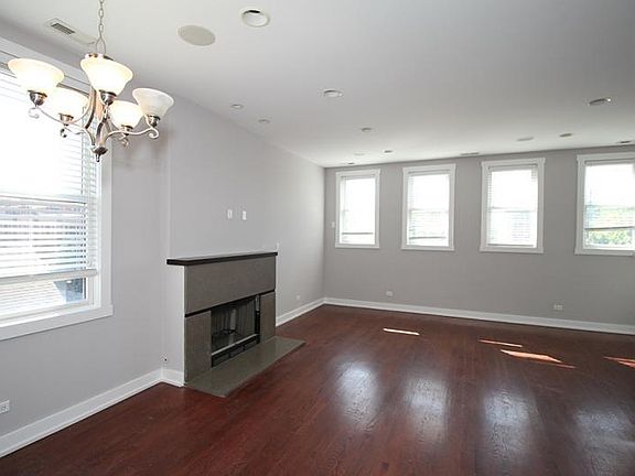 4th image of 3039 N Sheffield Ave #3
