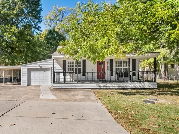 1807 N Garland Ave, Fayetteville, AR 72703