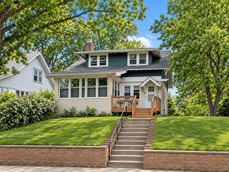 1951 Grand Ave