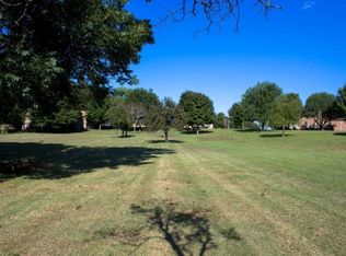 2000 Needmore Rd, Clarksville, TN 37042