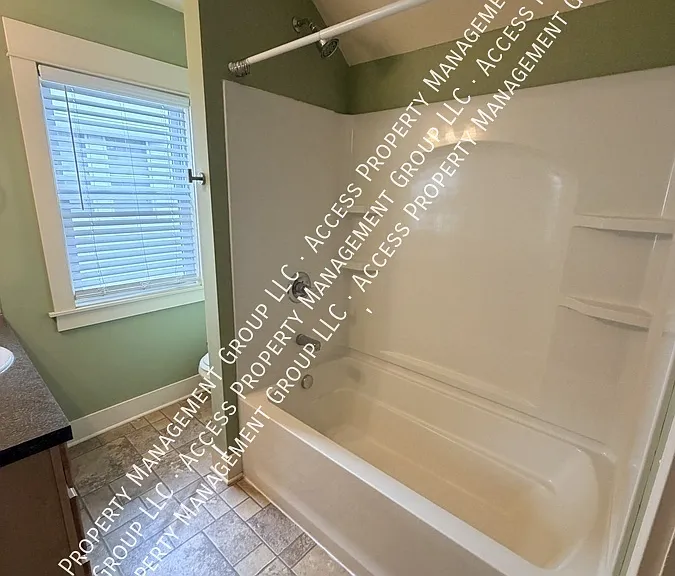 238 Dale St NE — Photo 26