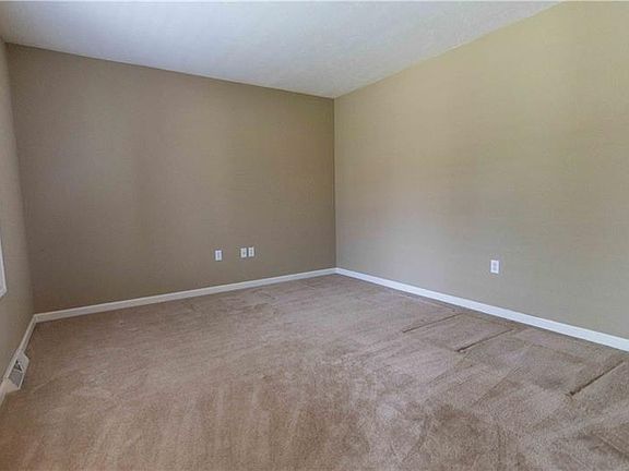 5th image of 11774 Kensington Pl