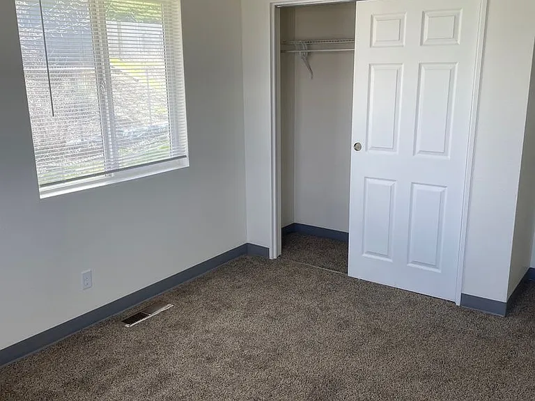 Ridgegate Apartments — Photo 6