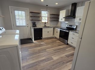 6038 Old Hanover Rd #B, Spring Grove, PA 17362